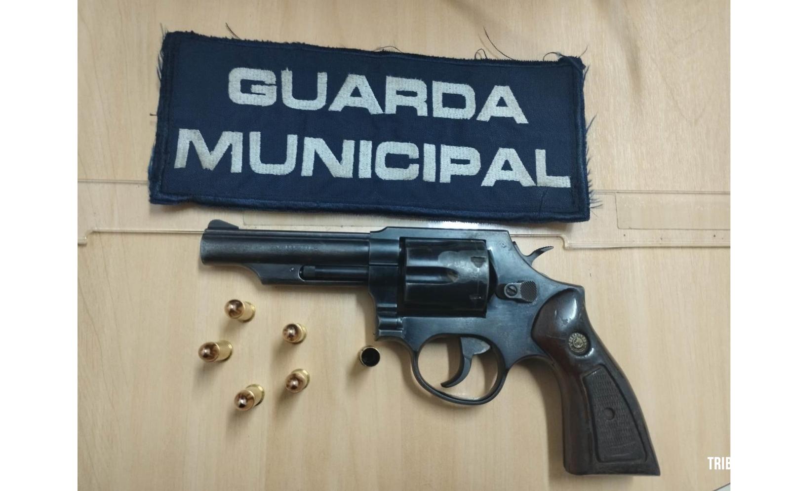 Guarda Municipal prende jovem com revolver 38 no Lagoa Dourada