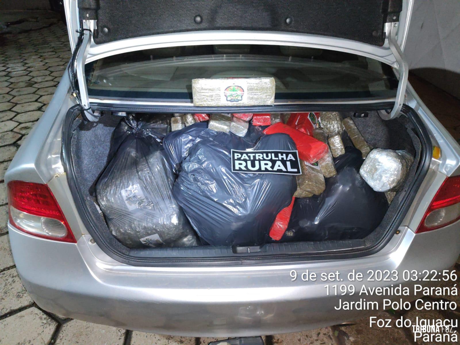 Patrulha Rural da PM prende traficante que transportava 100,4 Kg de maconha em STI