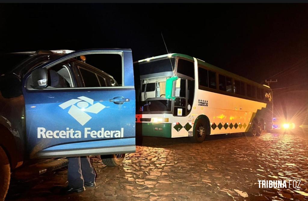 Receita Federal apreende ônibus lotado até o teto com mercadorias