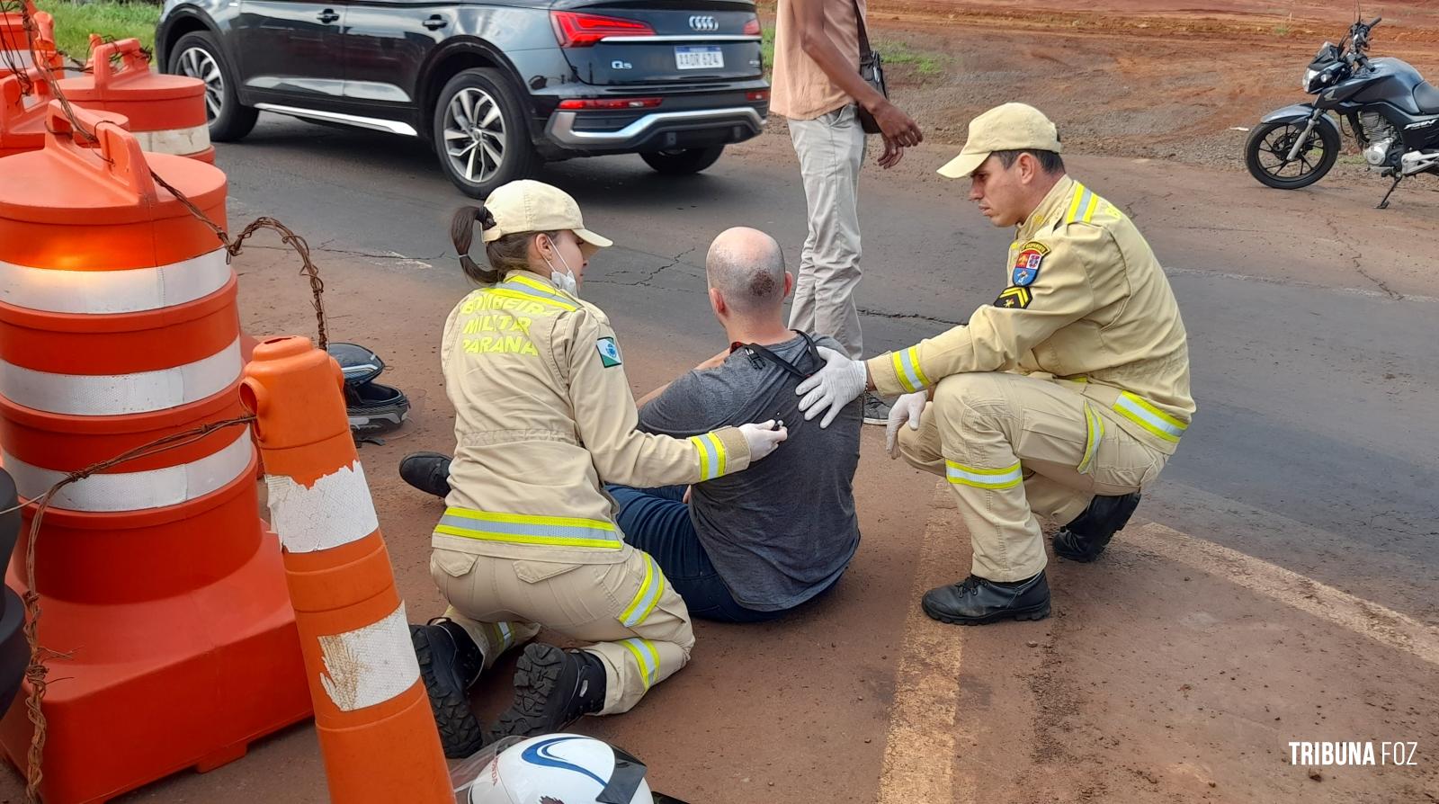 Motociclista é socorrido pelo Siate após queda na Av. das Cataratas