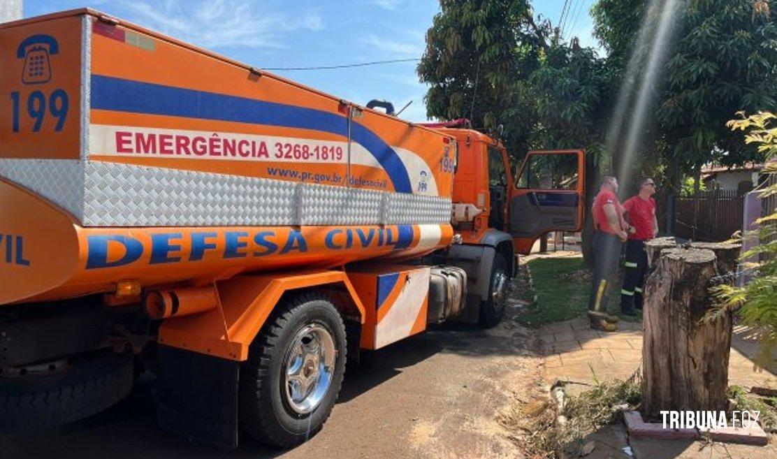 Principio de incêndio a residência: Jovem enfrenta perigo ao lidar com panela de óleo em Santa Helena