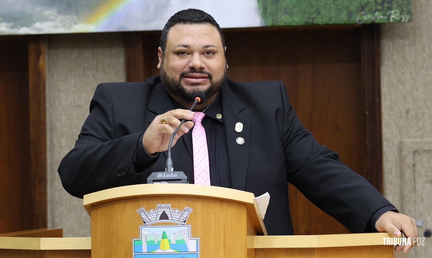 Vereadores do grupo do prefeito tentam barrar a CPI do Transporte a todo custo