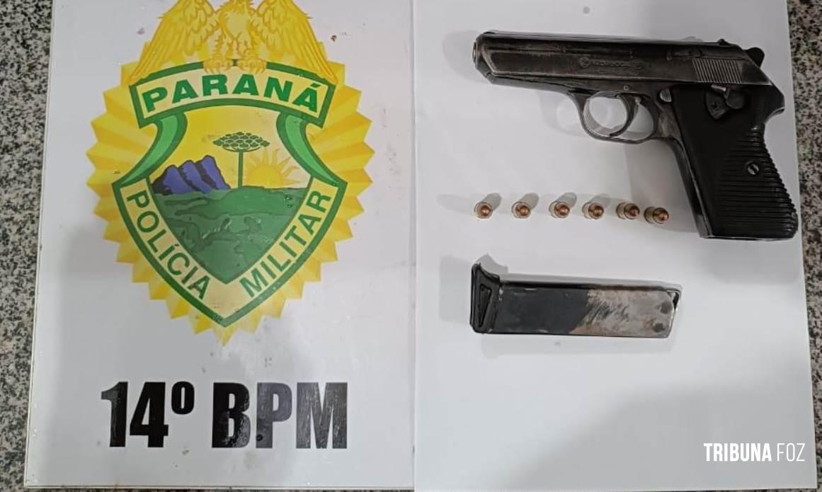 Militares do CHOQUE apreende pistola na "Favela do Bolo" após perseguição a pé