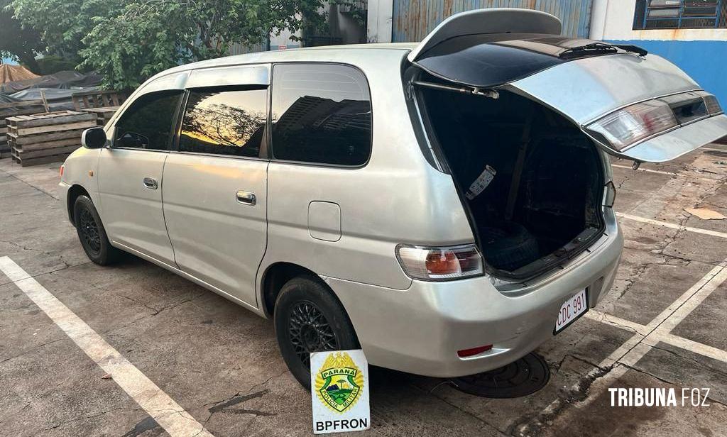 BPFRON e Polícia Federal apreendem veículo carregado com pneus contrabandeados em Foz do Iguaçu