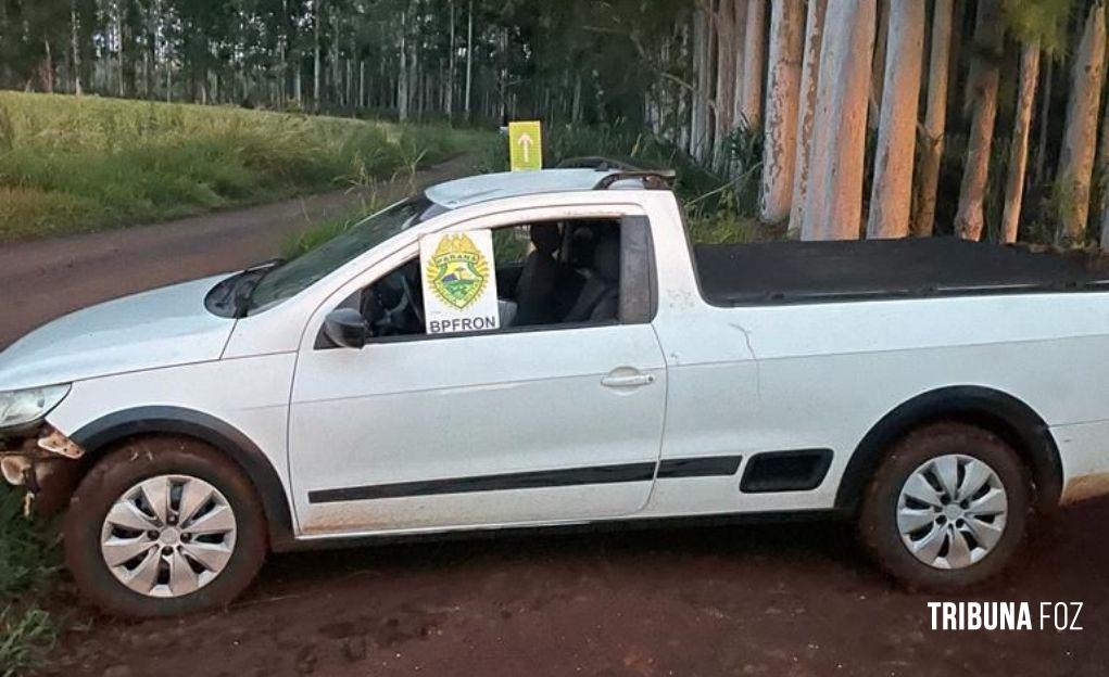 BPFRON apreende veículo carregado com cigarros contrabandeado Santa Terezinha de Itaipu