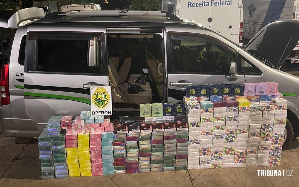 BPFRON apreende Van carregada com mercadorias contrabandeadas em Foz do Iguaçu