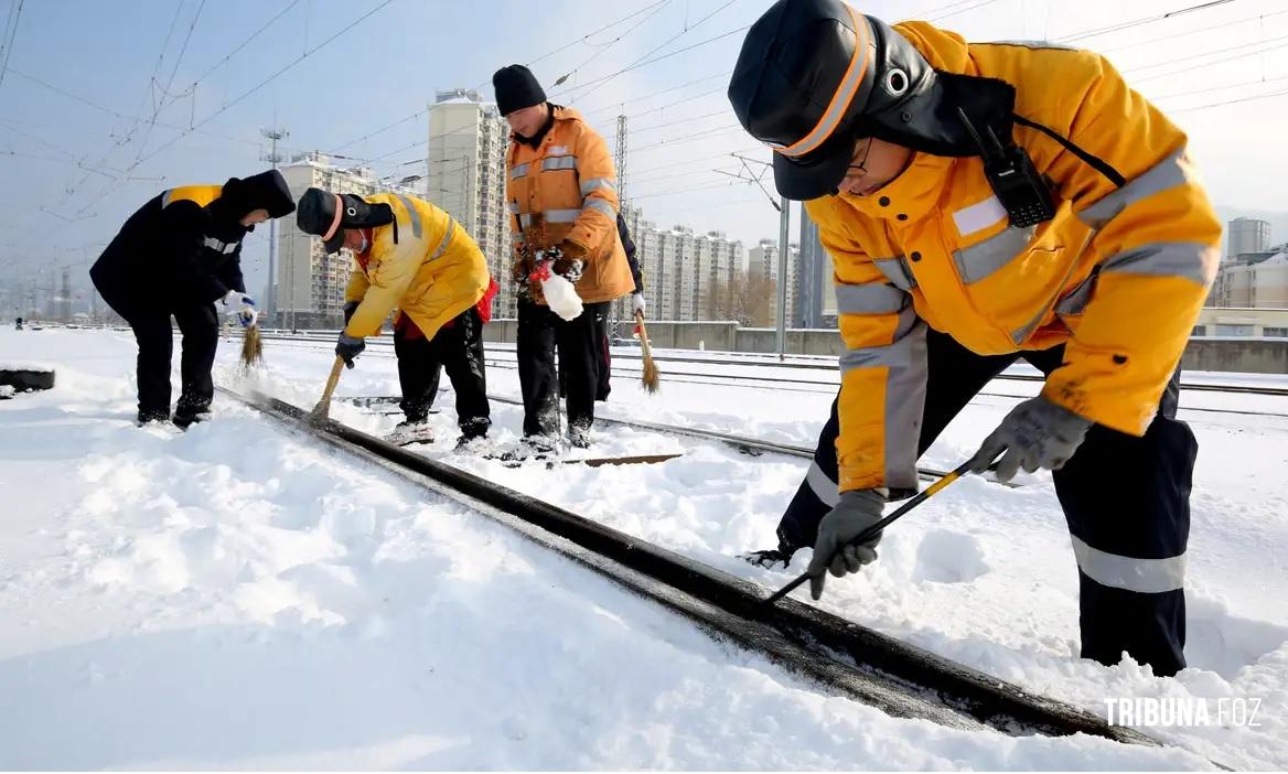 Neve e gelo atrapalham viagens antes do Ano Novo Chinês