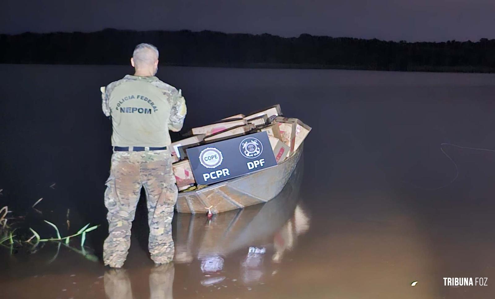 Policia Federal e Polícia Civil interceptam embarcação com cigarros contrabandeados no Lago de Itaipu