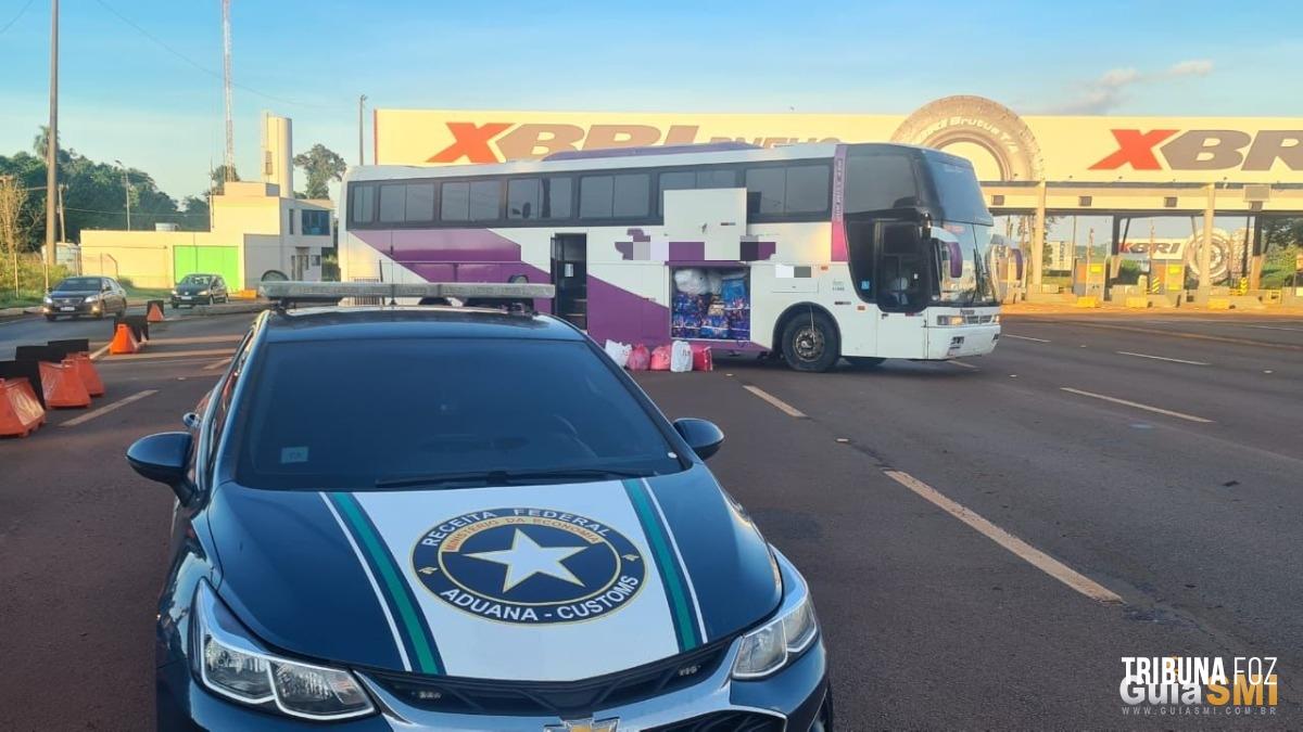 Ação da Receita Federal resulta na apreensão de dois ônibus com 700 mil reais em mercadorias ilegais