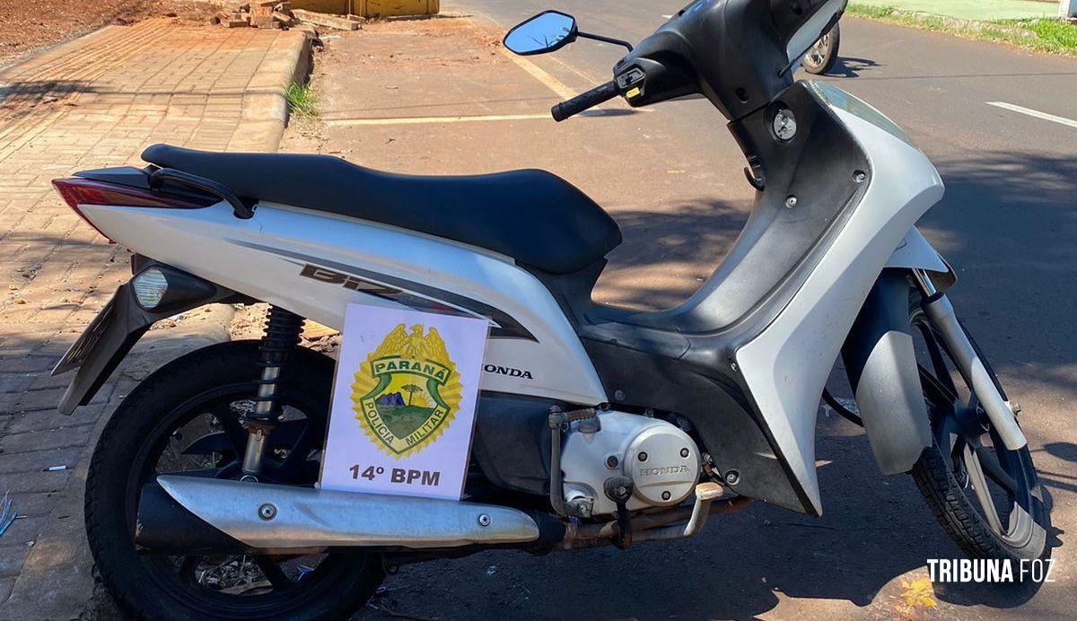 Policia Militar recupera motocicleta furtada no centro de Foz