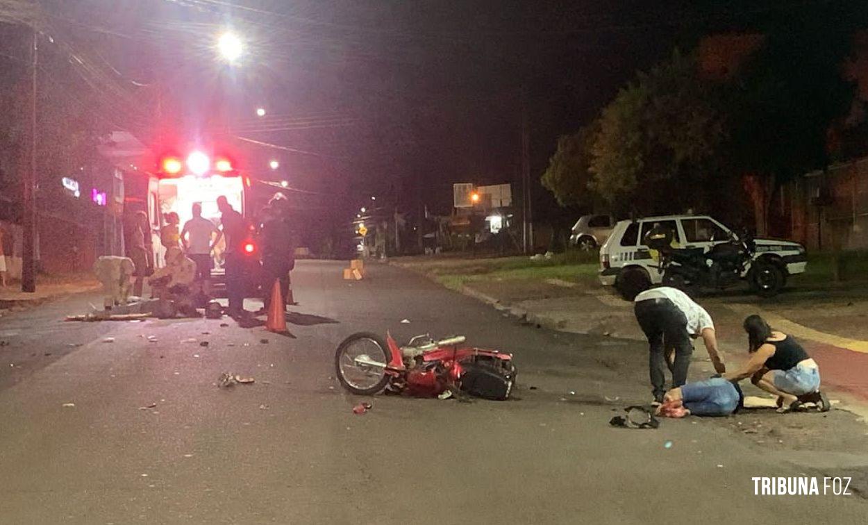 Siate socorre três vitimas graves após colisão entre duas motos na Av. Gramado