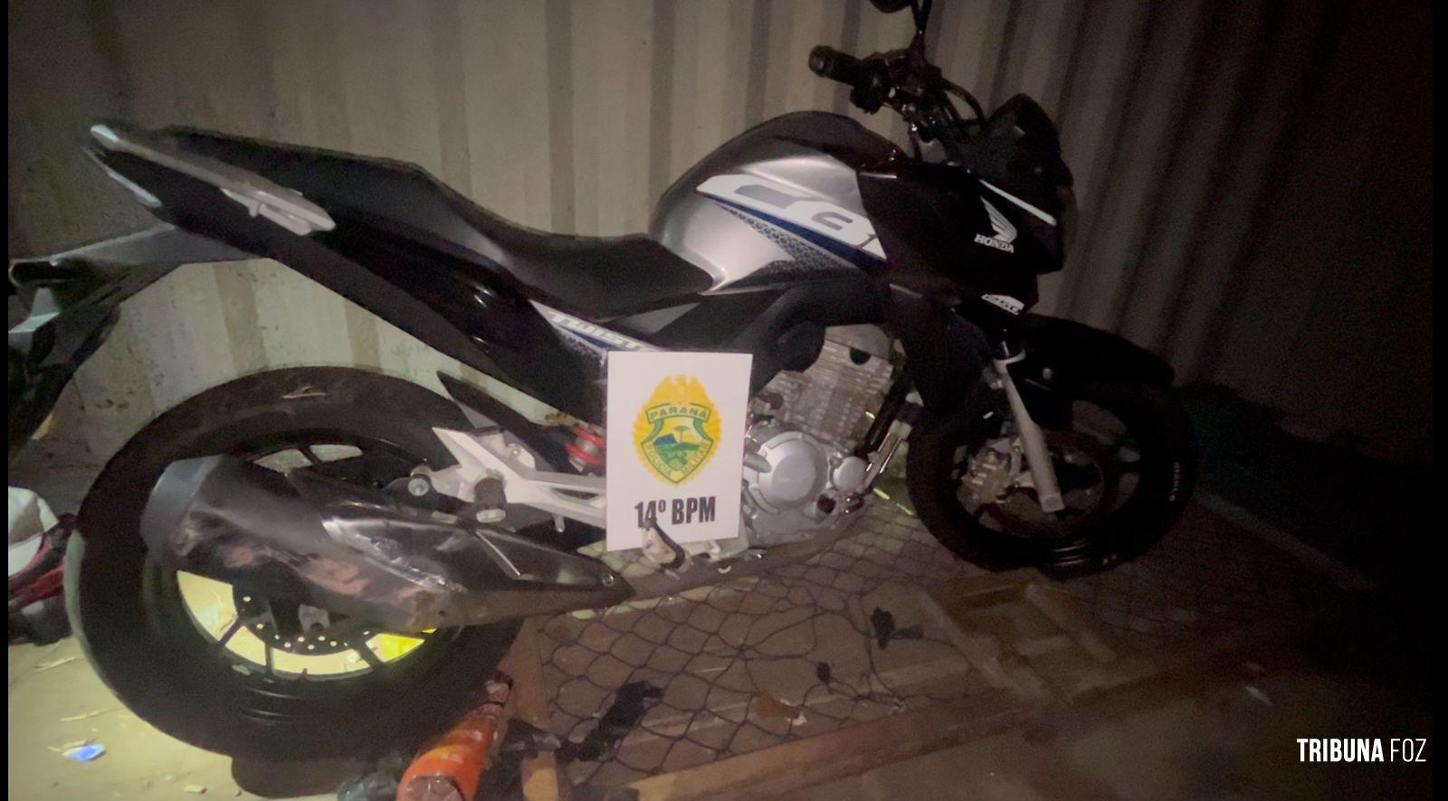 PM prende autores de roubo e recupera motocicleta no Bairro Portal da Foz 