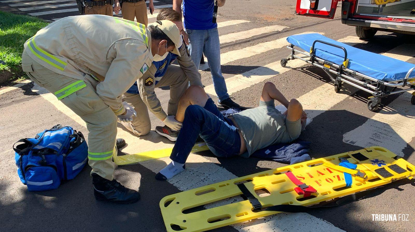 Siate socorre idoso após colisão de duas motos no Portal da Foz