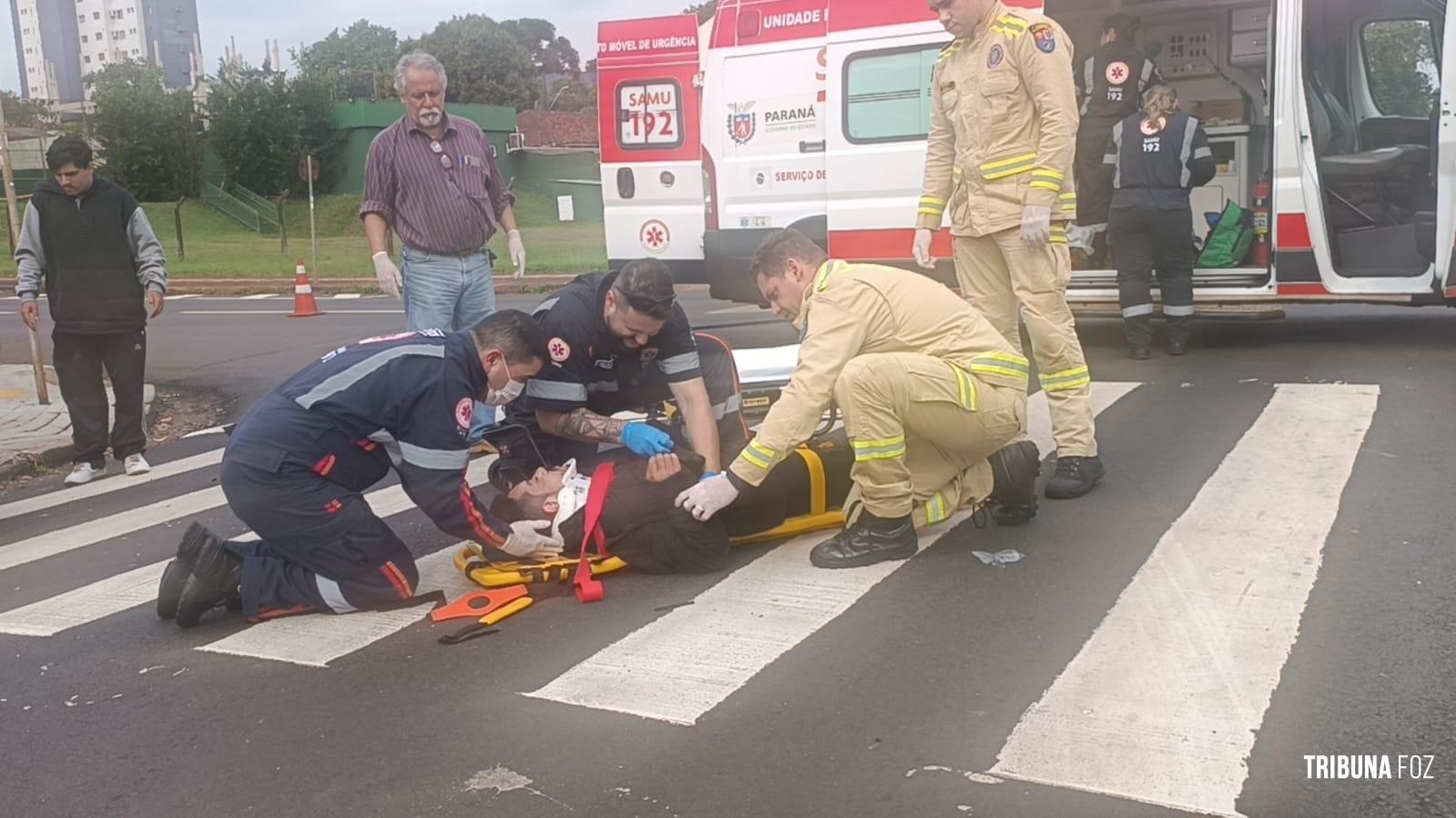 Motociclista é socorrido pelo SAMU após colisão na Vila Maracanã