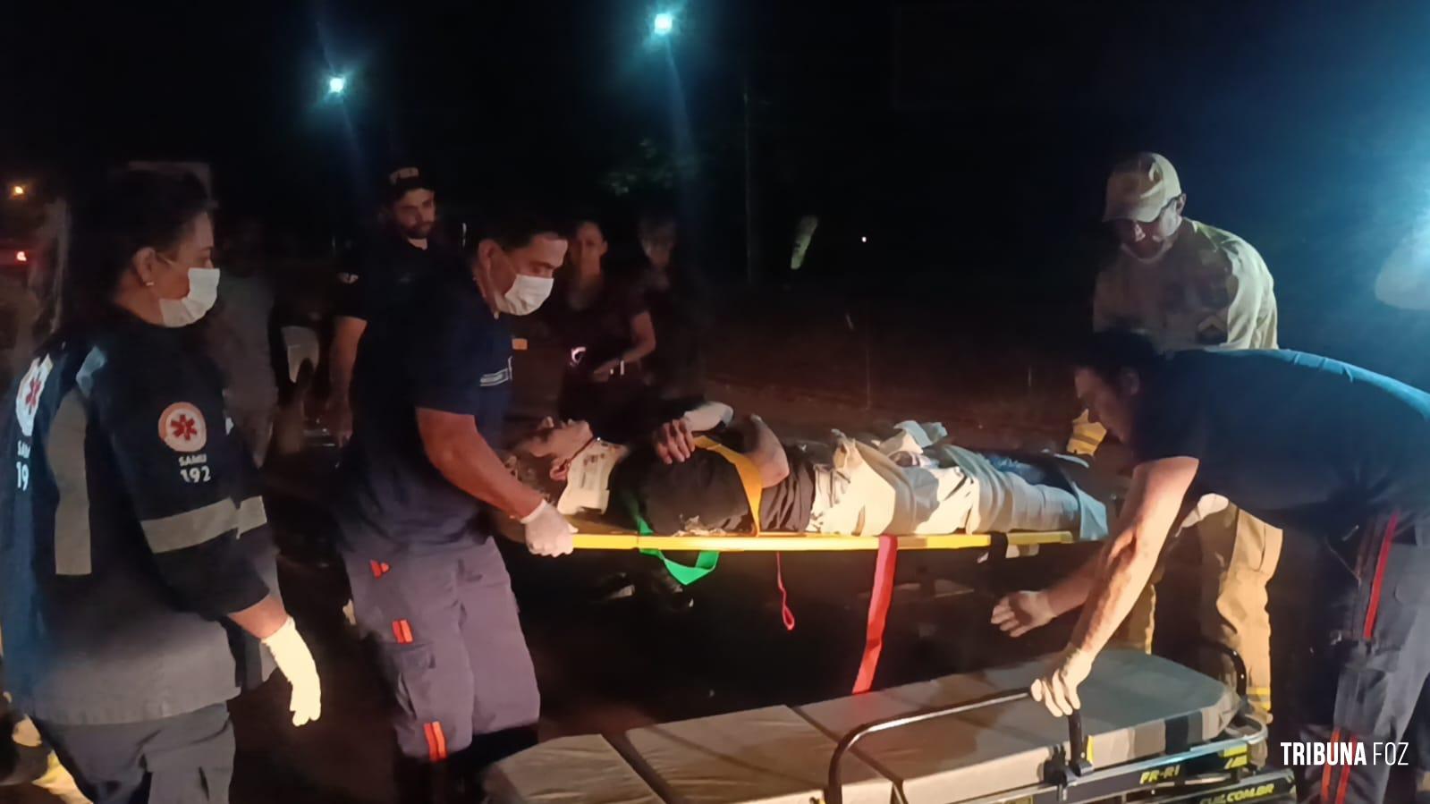 Siate socorre motociclista após colisão na Av. das Cataratas