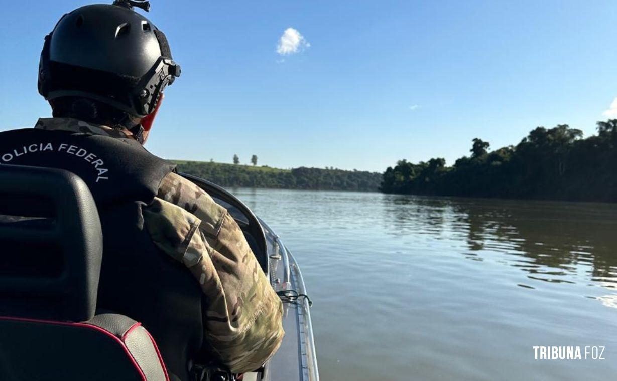 Policia Federal resgata barco com pescadores à deriva no Lago de Itaipu