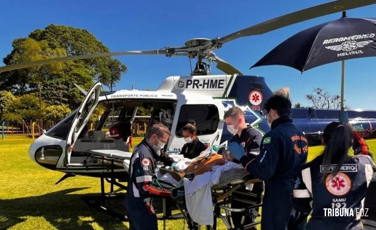 Idoso com problemas respiratórios é transferido de helicóptero de Santa Helena para hospital