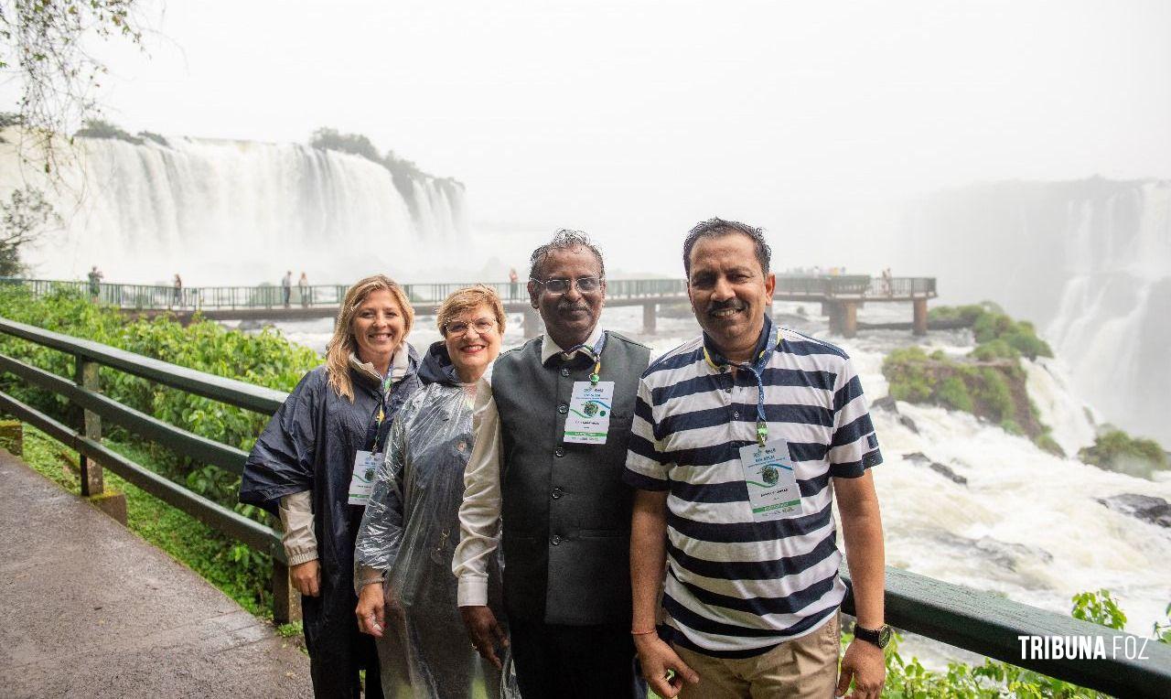 Lideranças das agências espaciais do G20 visitaram o Parque Nacional do Iguaçu na última sexta-feira