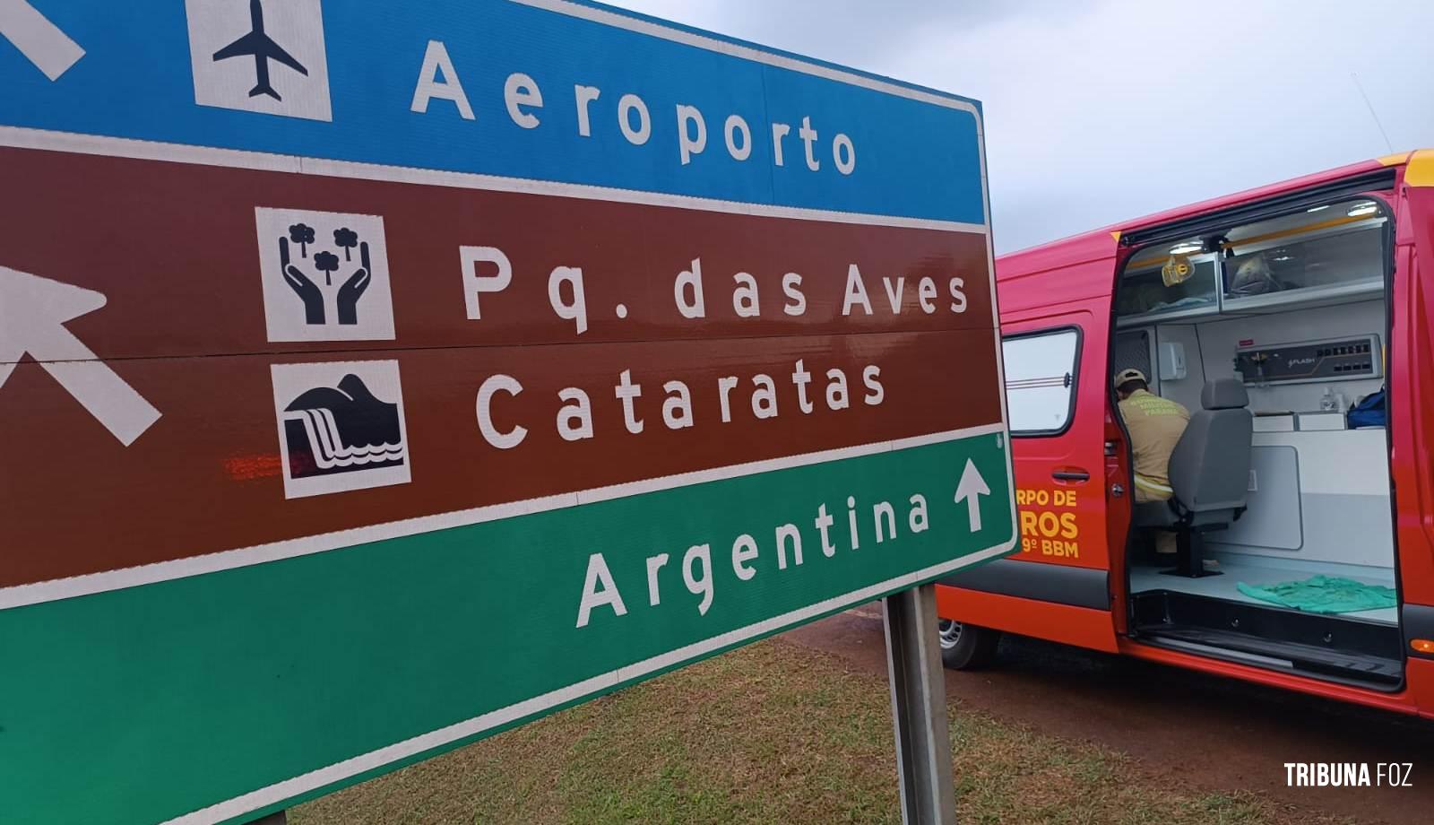 Motociclista é socorrido pelo Siate após colisão no trevo de acesso a Argentina