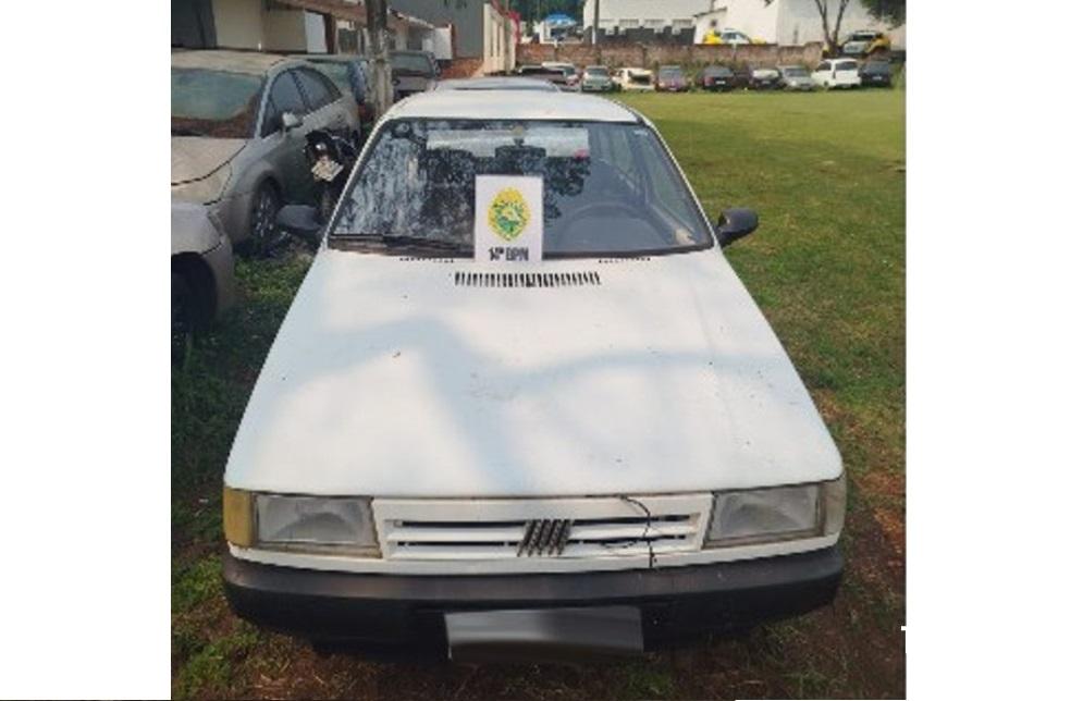 Policia Militar recupera veículo furtado no Bairro Três Bandeiras