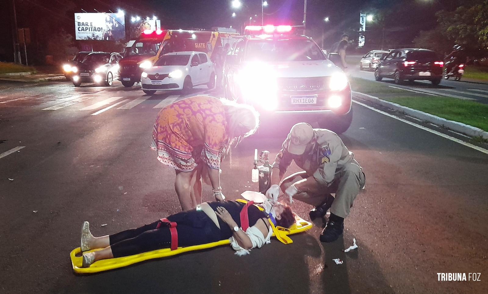 Motociclista atropela turistas israelenses na Av. das Cataratas