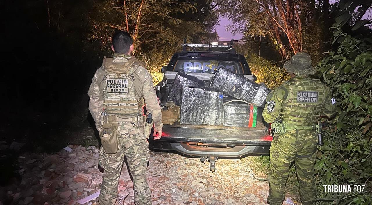 Policia Federal e PM apreendem mercadorias contrabandeadas no Rio Paraná