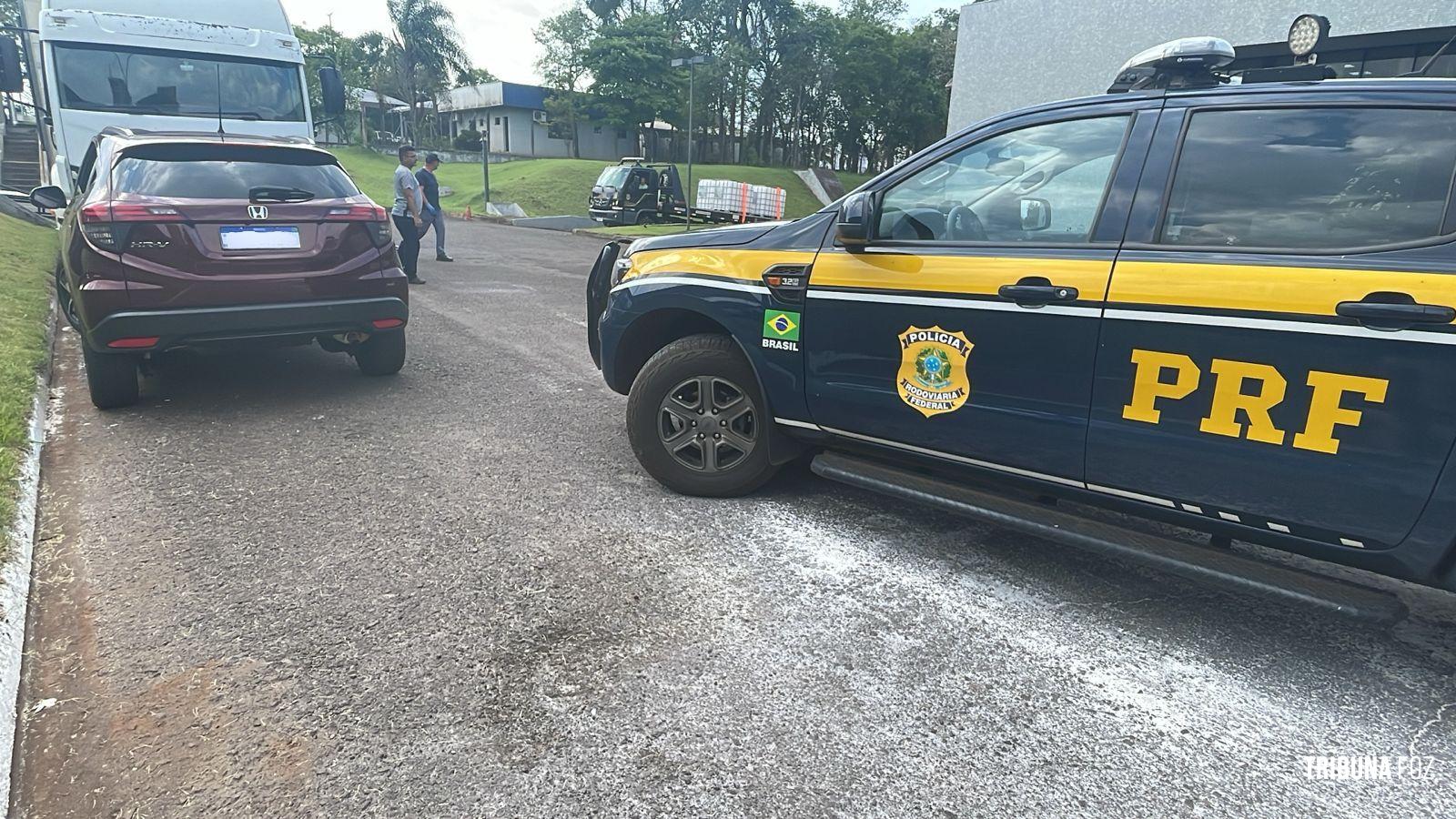 PRF recupera carro roubado após perseguição em Santa Terezinha de Itaipu