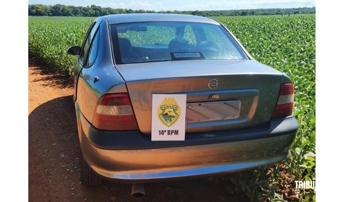 Militares do Pelotão de Trânsito recuperam veículo que havia acabado de ter sido roubado