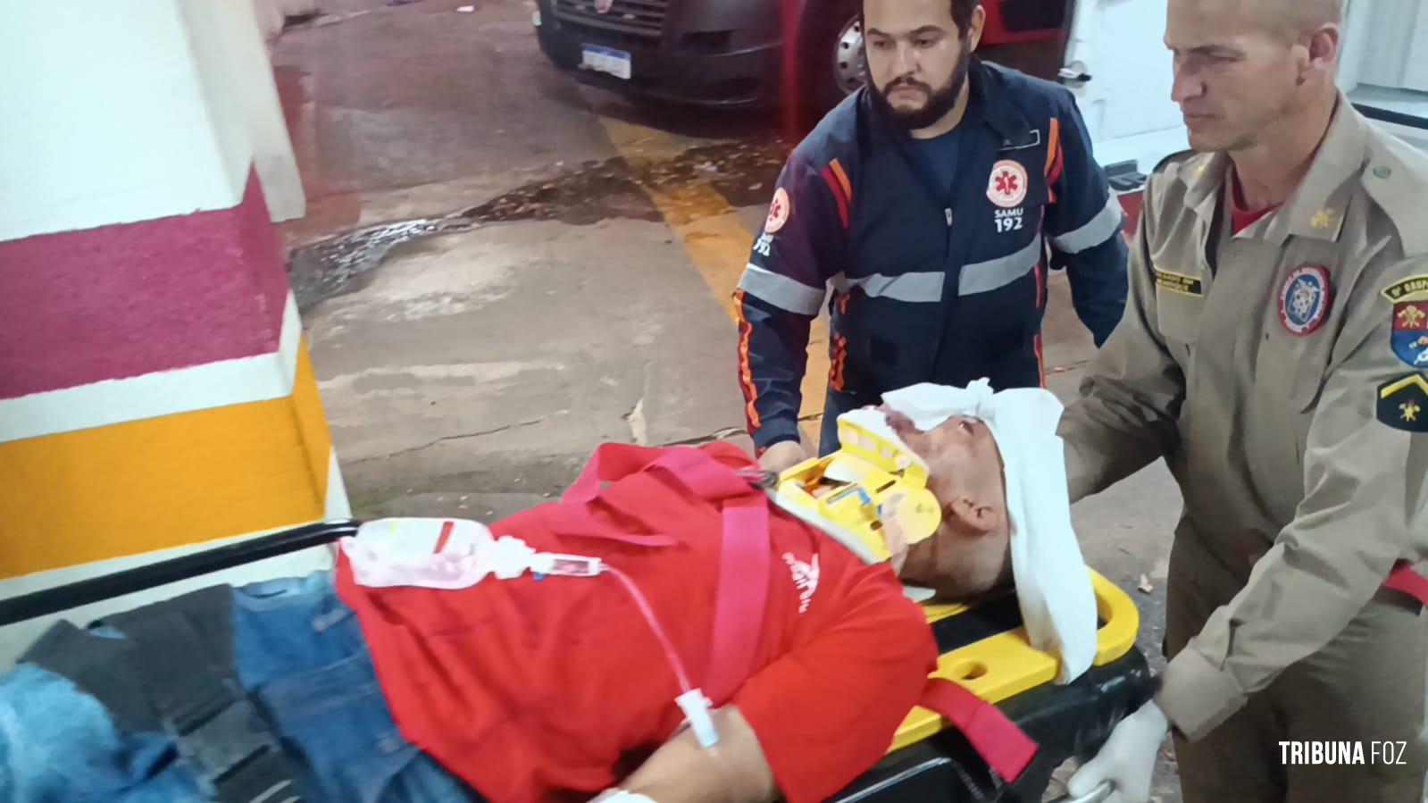 Motociclista é socorrido pelo Siate após queda no Porto Meira Motociclista é socorrido pelo Siate após queda no Porto Meira