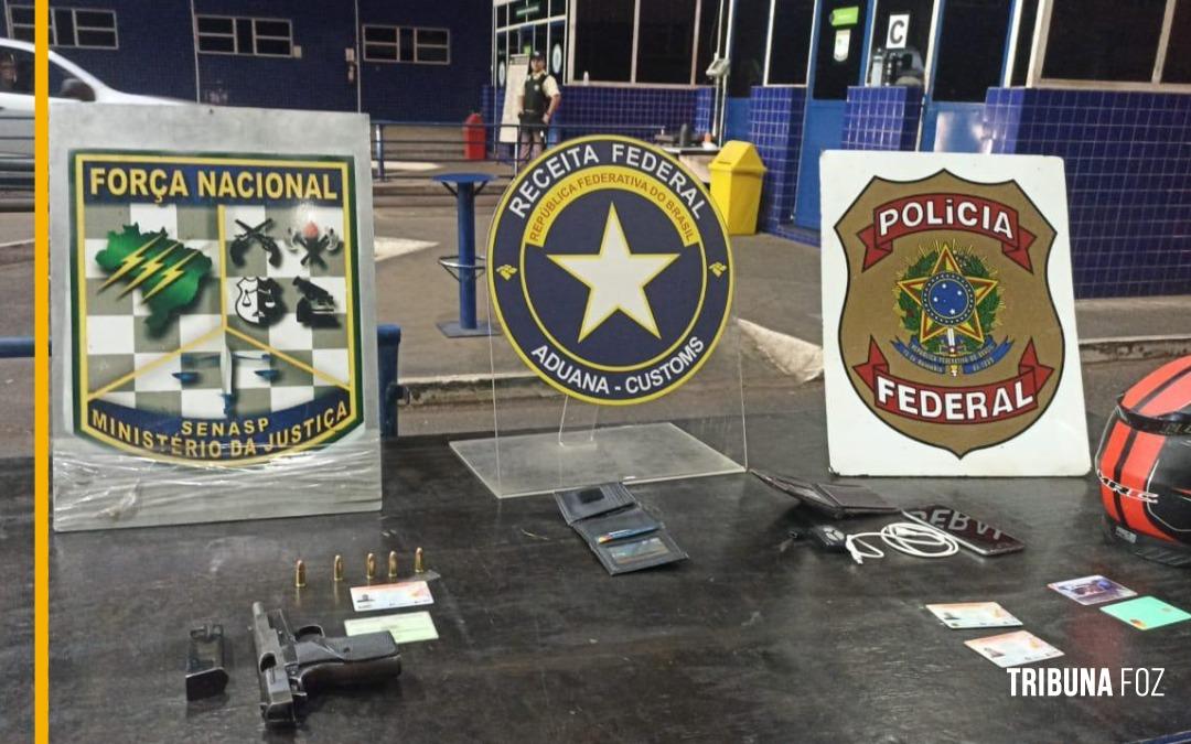 Policia Federal, Receita Federal e Força Nacional prendem dupla de estrangeiros com arma de fogo