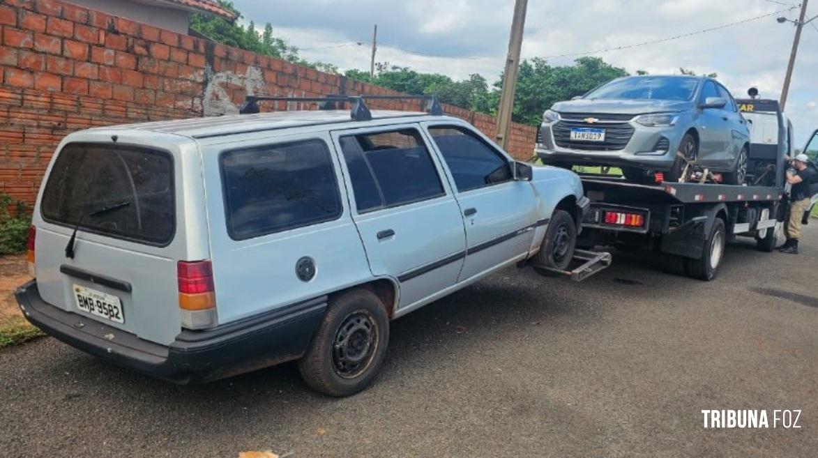 Polícia Militar recupera dois veículos produtos de crime Polícia Militar recupera dois veículos produtos de crime