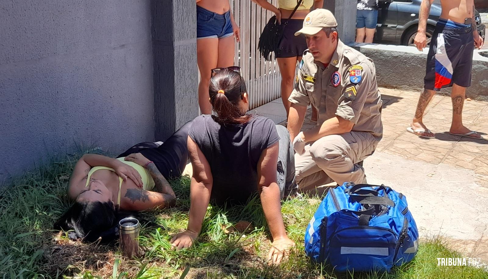 Siate socorre duas passageiras após colisão entre dois veículos no Jardim das Flores