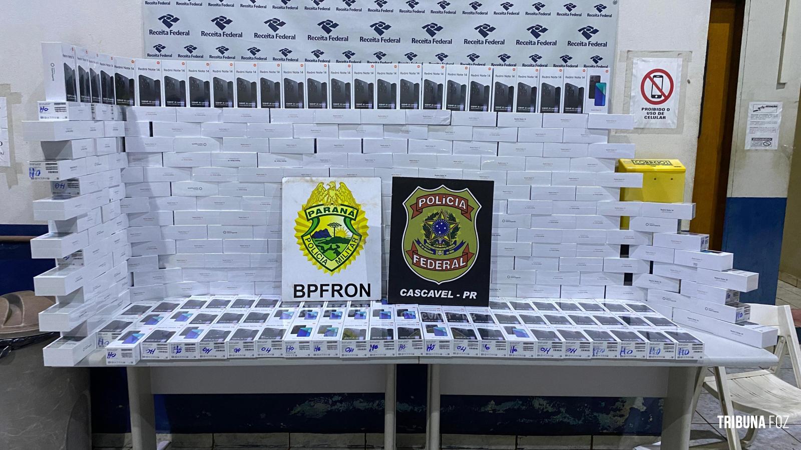 BPFRON e PF apreendem veículo carregado com 300 celulares contrabandeados em Santa Tereza do Oeste BPFRON e PF apreendem veículo carregado com 300 celulares contrabandeados em Santa Tereza do Oeste