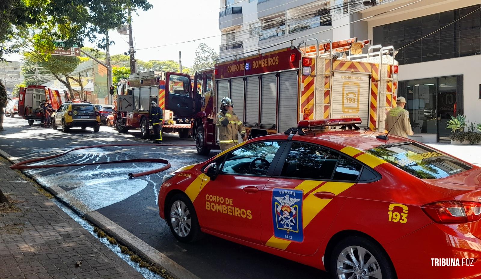 Incêndio em apartamento no centro de Foz do Iguaçu teria iniciado após ar-condicionado pegar fogo