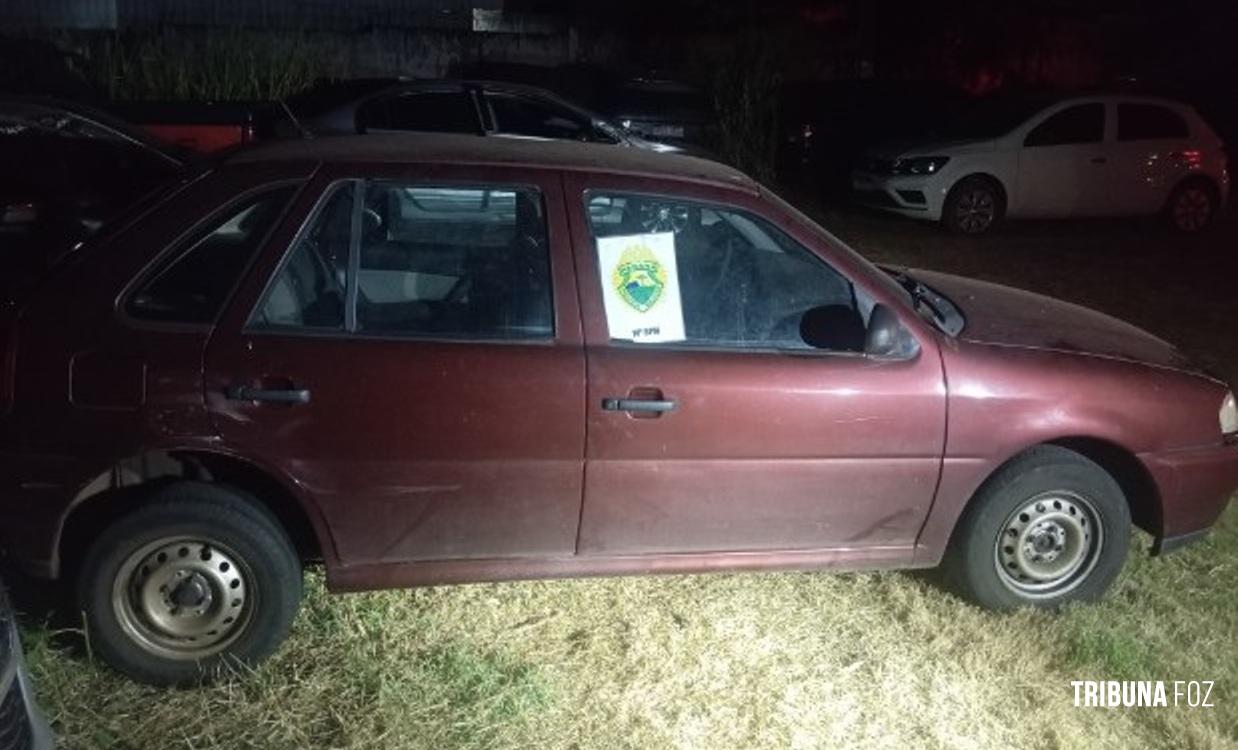 Polícia Militar recupera veículo na área central de Foz do Iguaçu Polícia Militar recupera veículo na área central de Foz do Iguaçu