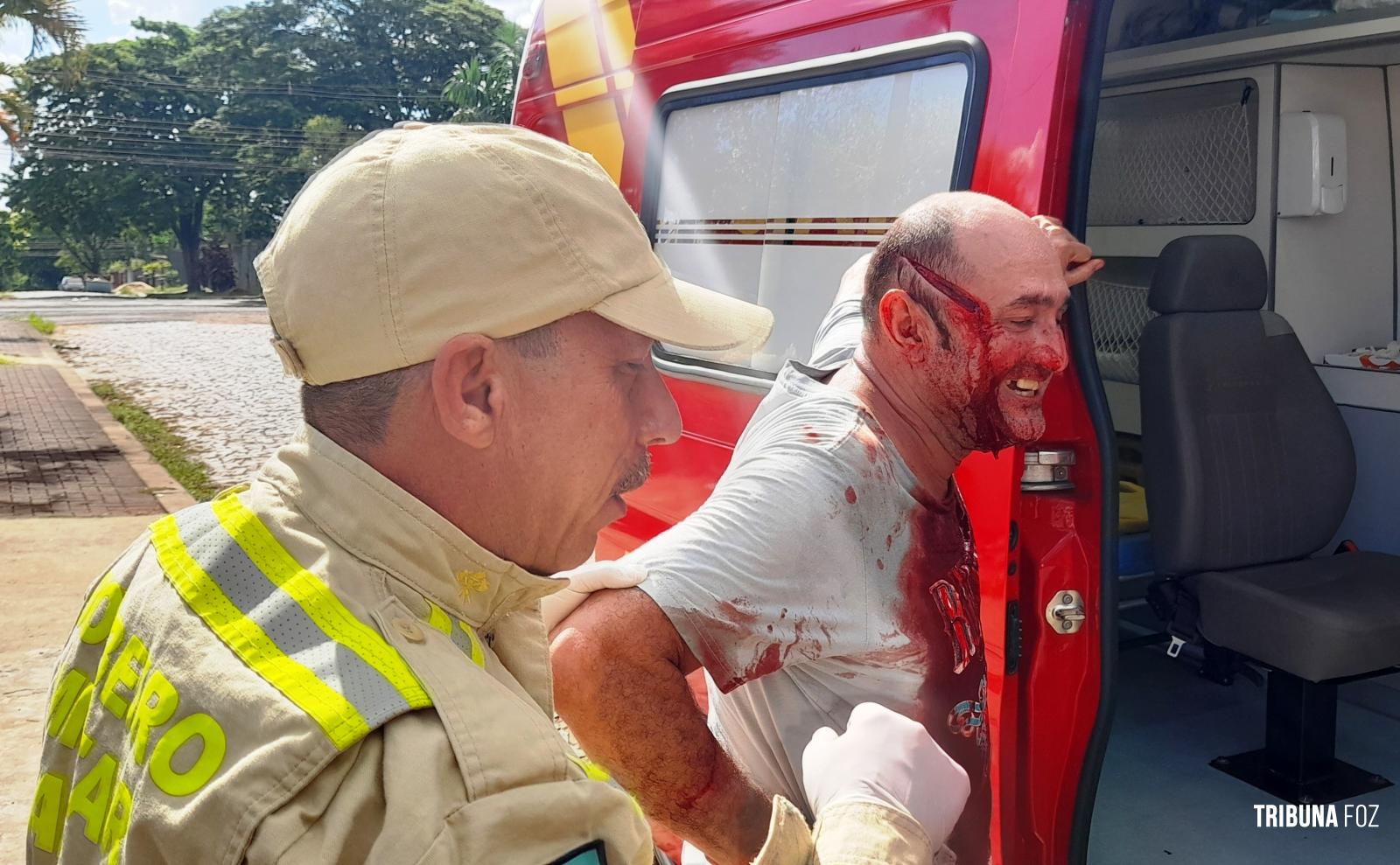 Após bebedeira entre amigos termina com golpe de facão no Jardim Eliza Após bebedeira entre amigos termina com golpe de facão no Jardim Eliza