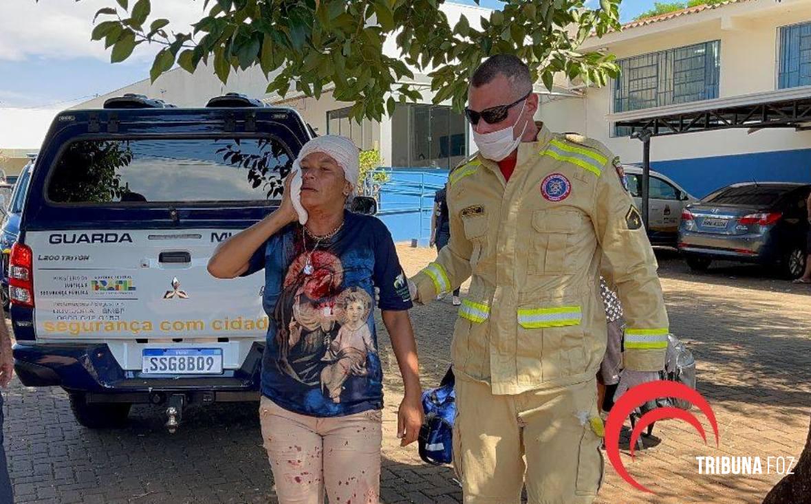 Confusão no Centro Pop termina com mulher esfaqueada Confusão no Centro Pop termina com mulher esfaqueada