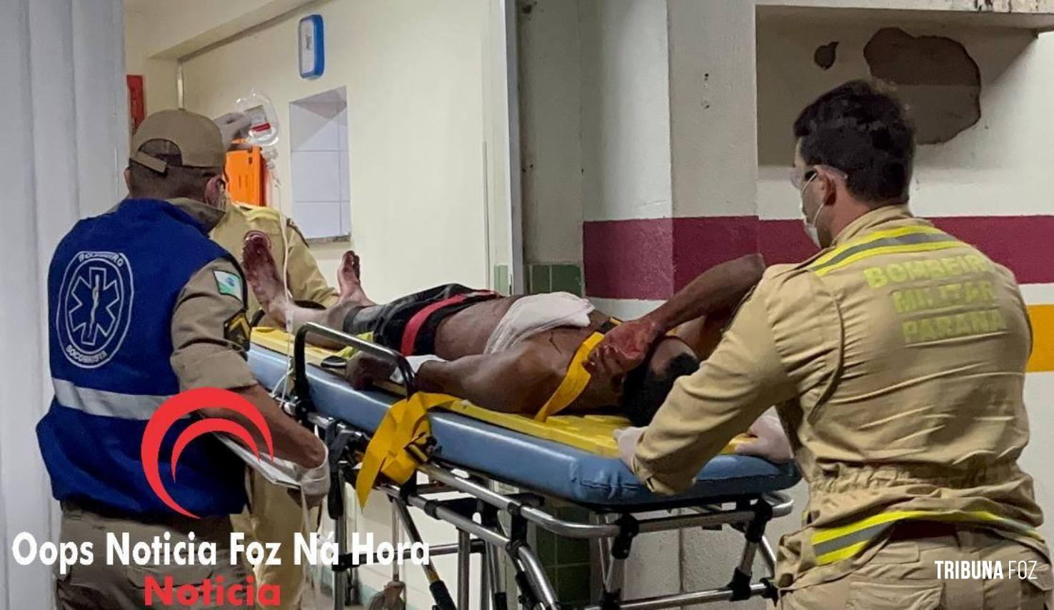 Homem é esfaqueado pela esposa durante discussão por ciúmes em Foz do Iguaçu Homem é esfaqueado pela esposa durante discussão por ciúmes em Foz do Iguaçu