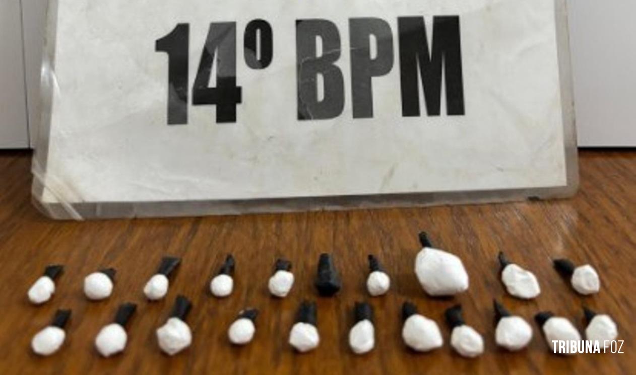 Polícia Militar prende homem com 21 papelote de cocaína no Bairro Jardim América Polícia Militar prende homem com 21 papelote de cocaína no Bairro Jardim América