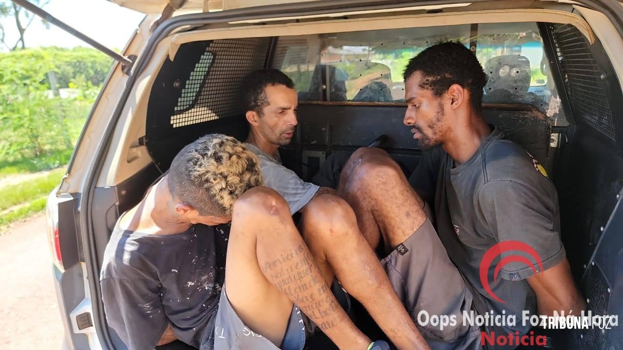 ROTAM prende três pessoas consideradas foragidas da justiça na "Favela da Bras" ROTAM prende três pessoas consideradas foragidas da justiça na "Favela da Bras"