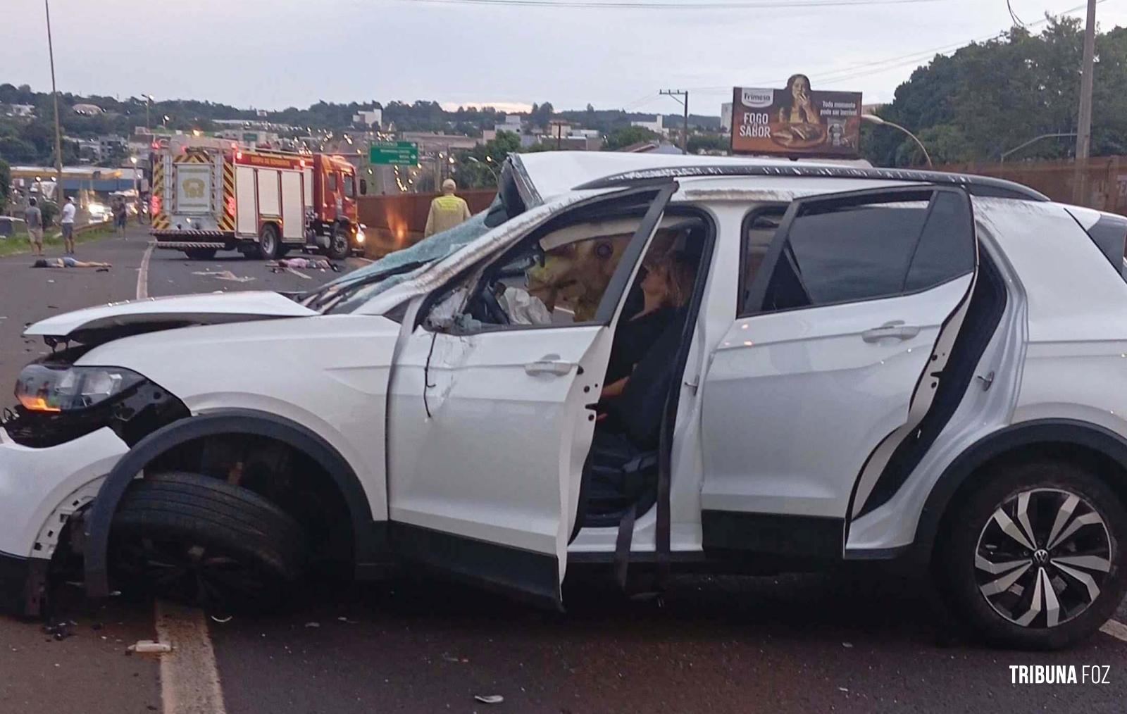 Três pessoas morrem após colidirem frontalmente com um veículo na BR-277 em Medianeira Três pessoas morrem após colidirem frontalmente com um veículo na BR-277 em Medianeira