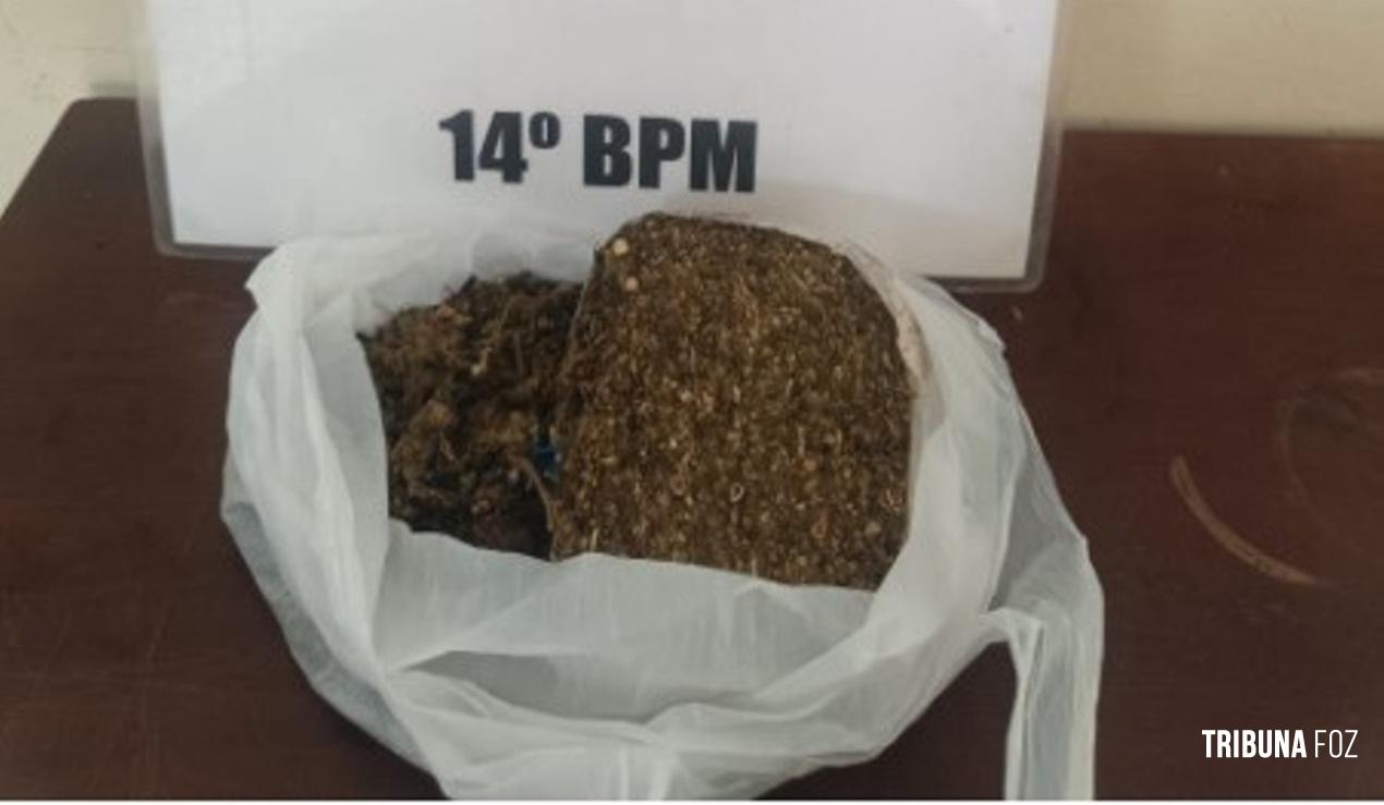 PM apreende droga e prende motorista por embriaguez na Av. Costa e Silva PM apreende droga e prende motorista por embriaguez na Av. Costa e Silva