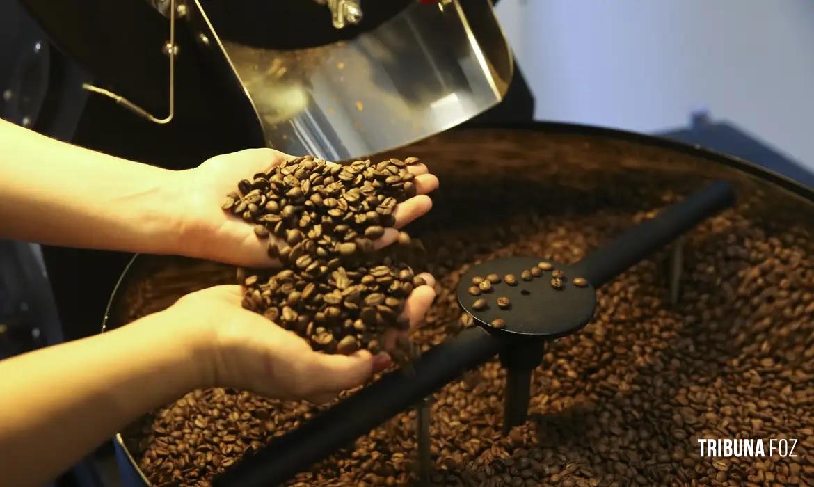 Consumo de café cai 16%, diz associação da indústria Consumo de café cai 16%, diz associação da indústria