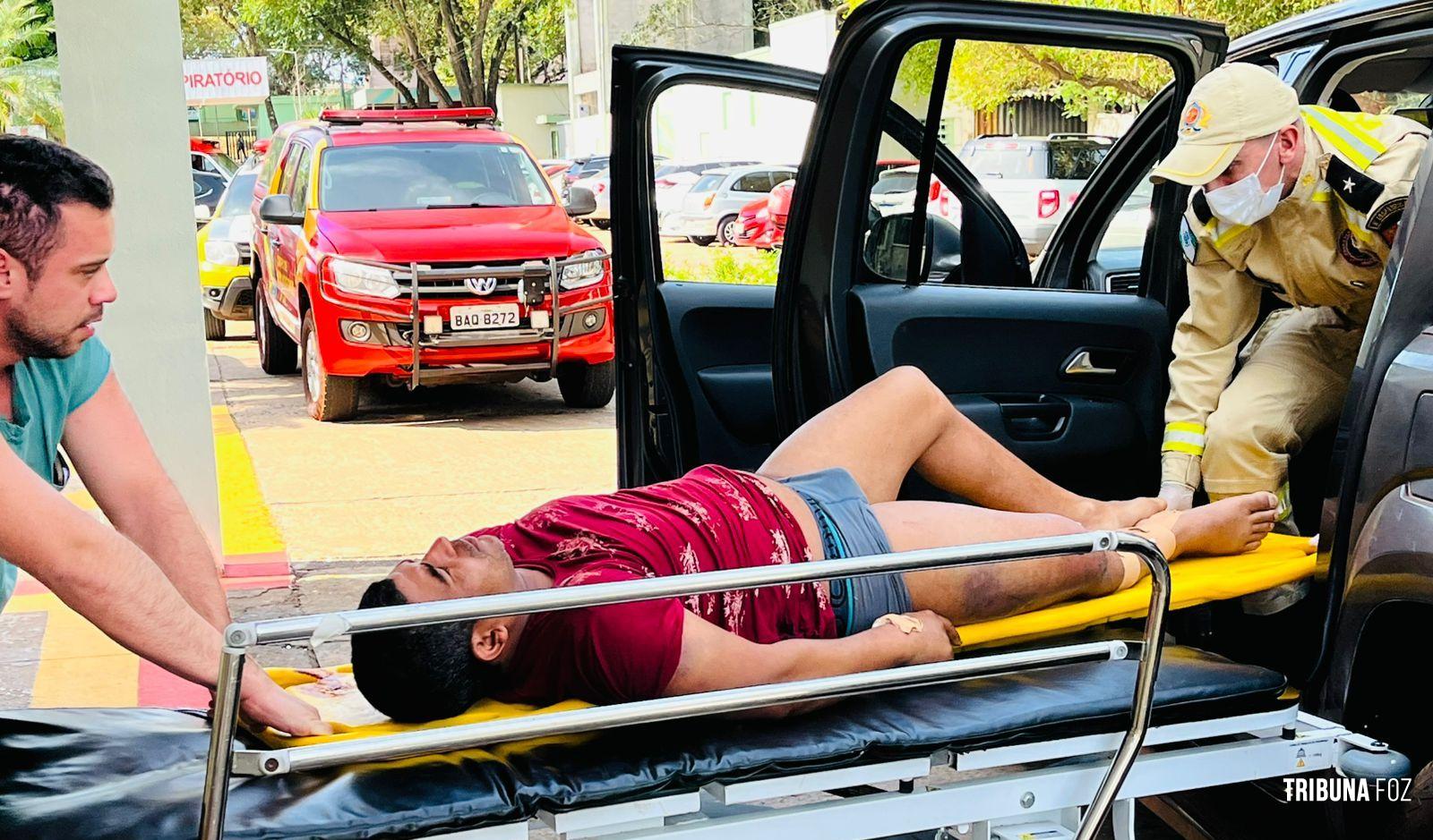 Homem ferido após acidente de trânsito no Paraguai é trazido as pressas para o Hospital Municipal de Foz do Iguaçu Homem ferido após acidente de trânsito no Paraguai é trazido as pressas para o Hospital Municipal de Foz do Iguaçu