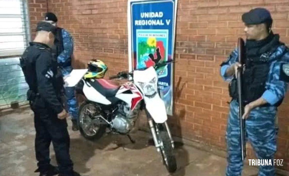 Moto furtada é recuperada após perseguição policial em Puerto Iguazu