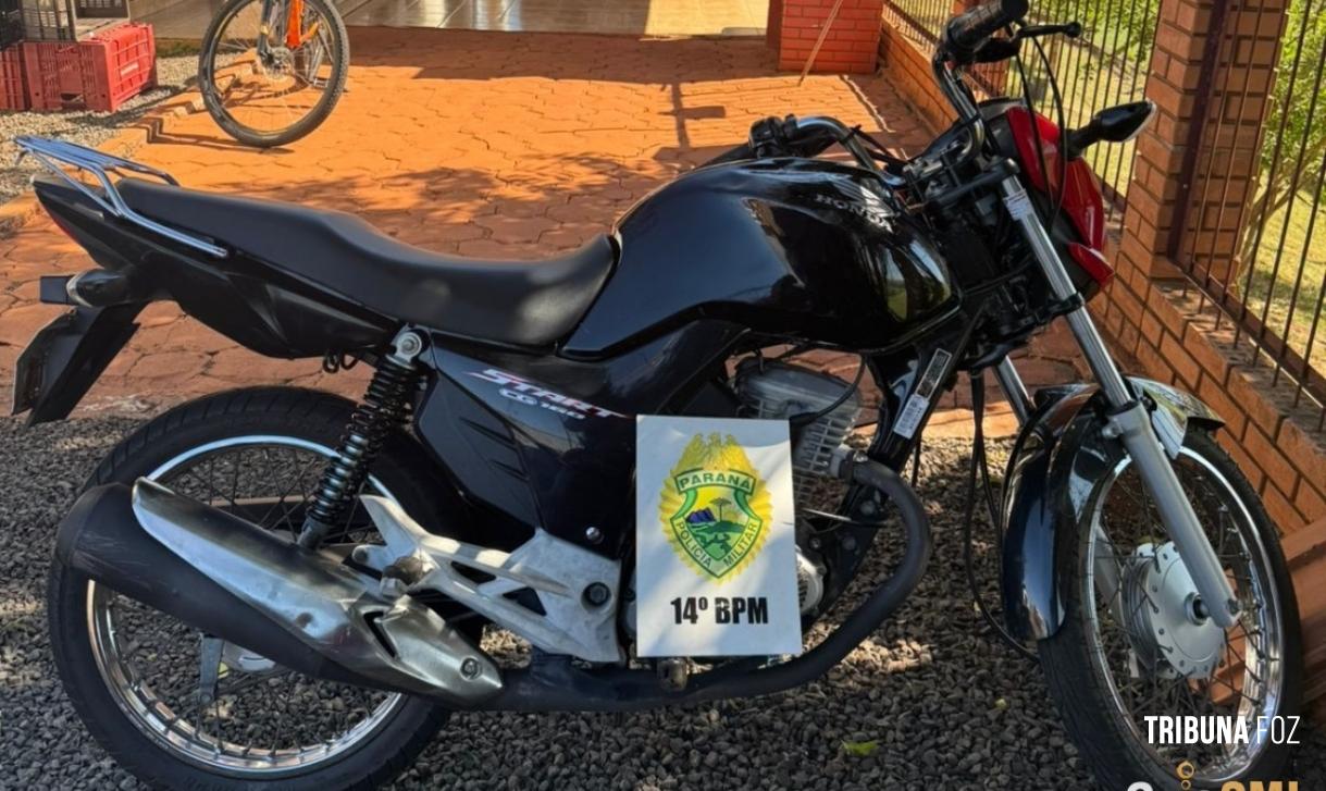 Motocicleta é apreendida pela PM em Itaipulândia após condutor mudar repentinamente de direção Motocicleta é apreendida pela PM em Itaipulândia após condutor mudar repentinamente de direção
