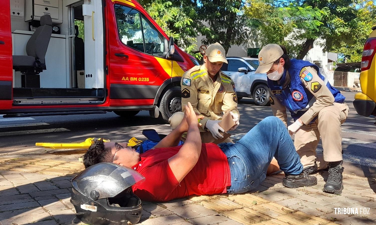 Motociclista fica ferido após colisão na Av. General Meira Motociclista fica ferido após colisão na Av. General Meira