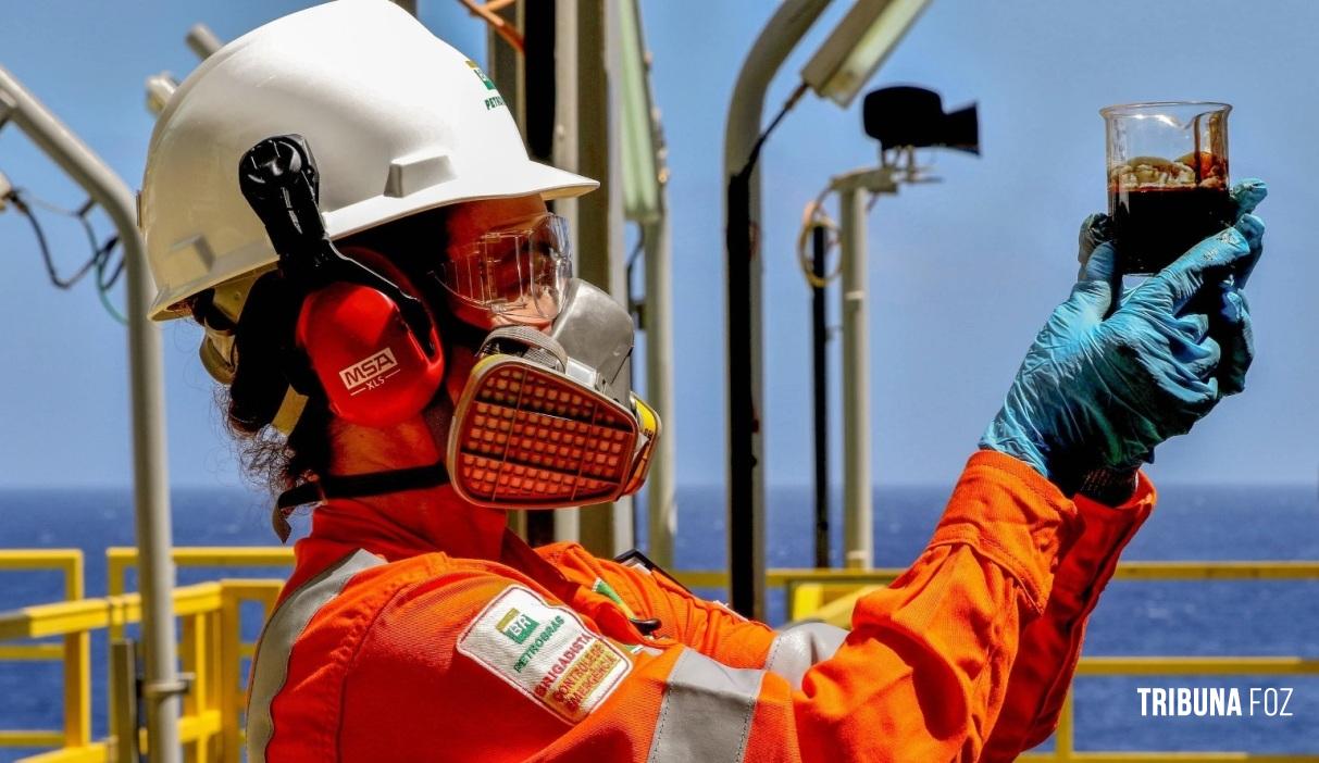 Petroleiros pressionam Lula por fim de venda de combustível para Israel Petroleiros pressionam Lula por fim de venda de combustível para Israel