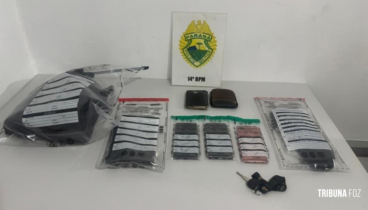 Polícia Militar prende trio e recupera veículo roubado em Foz do Iguaçu Polícia Militar prende trio e recupera veículo roubado em Foz do Iguaçu