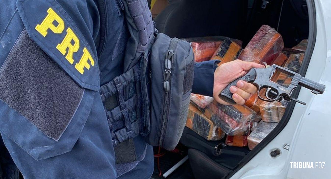 PRF apreende 119 Kg de maconha e revolver 38 na BR-277 PRF apreende 119 Kg de maconha e revolver 38 na BR-277